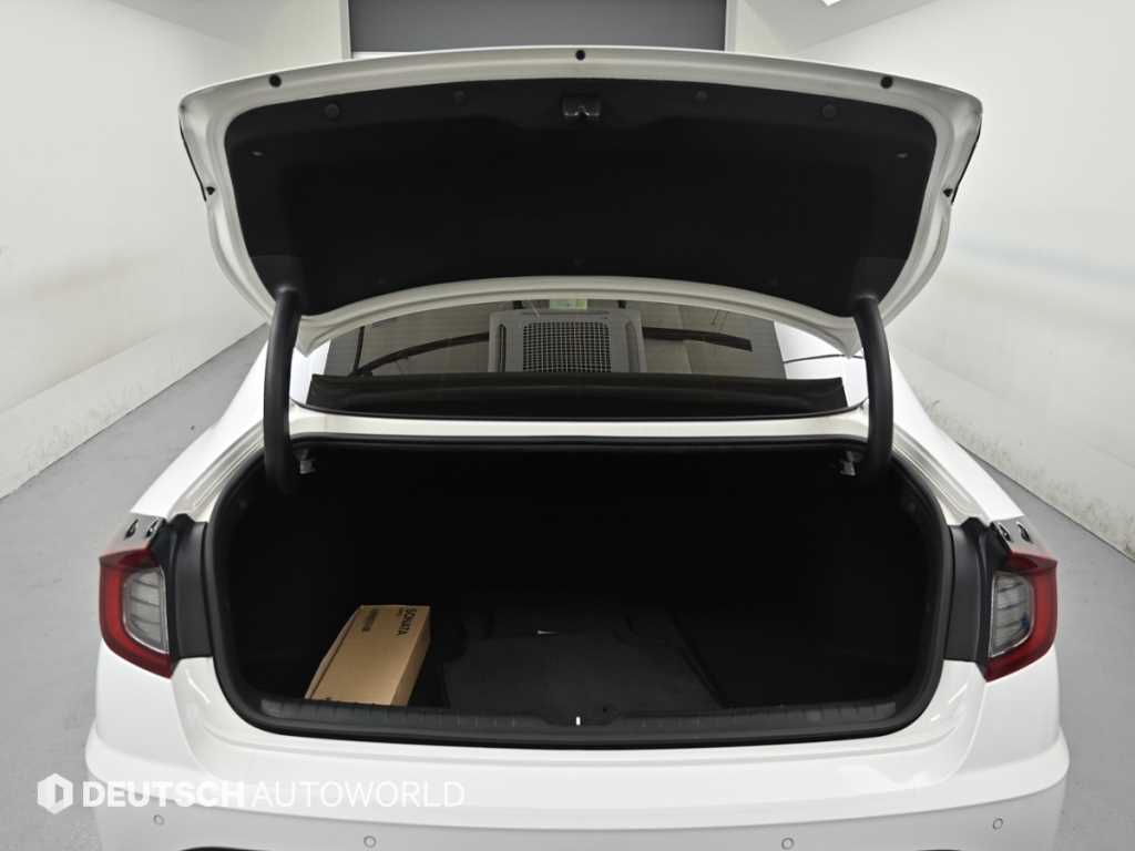 Hyundai Sonata — photo 19