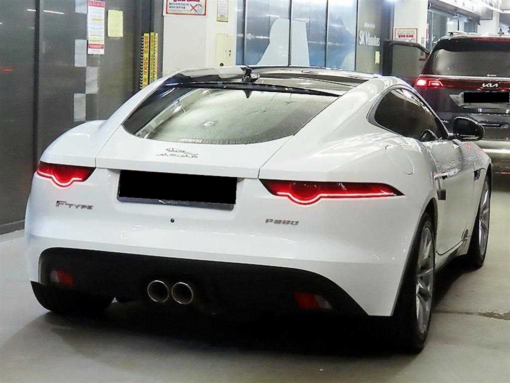 Jaguar F-TYPE — photo 04