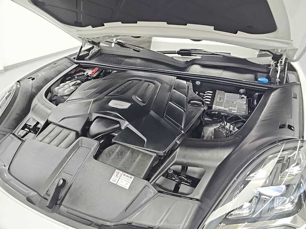 Porsche Cayenne — photo 05