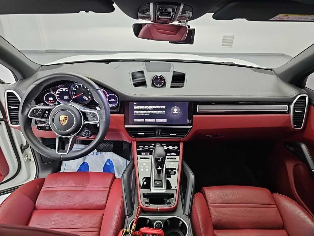Porsche Cayenne — photo 07