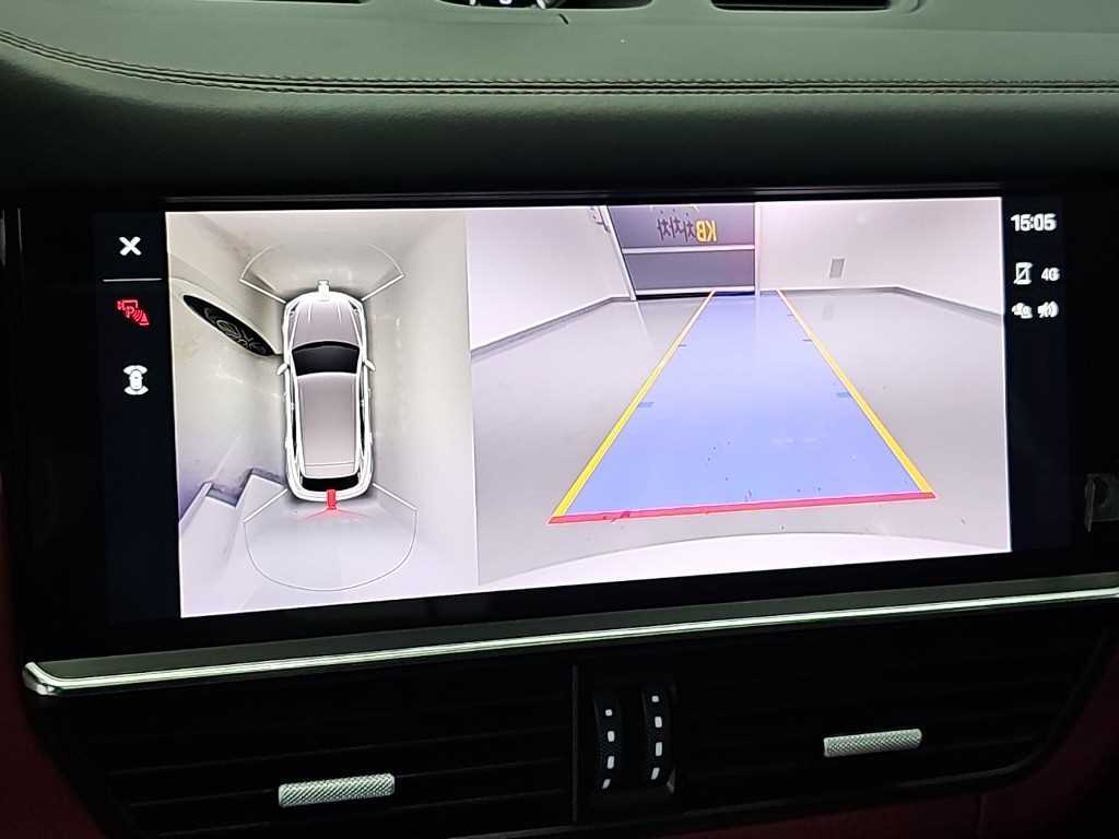 Porsche Cayenne — photo 16