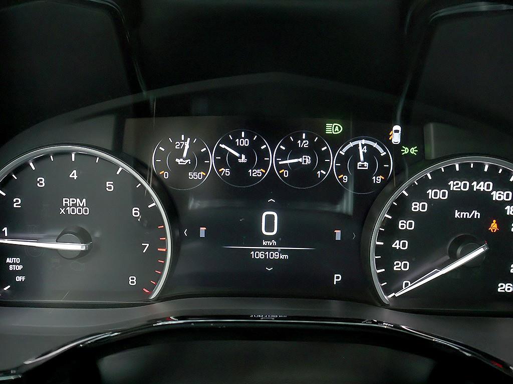 Cadillac XT5 — photo 06