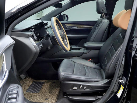 Cadillac XT5 — photo 11