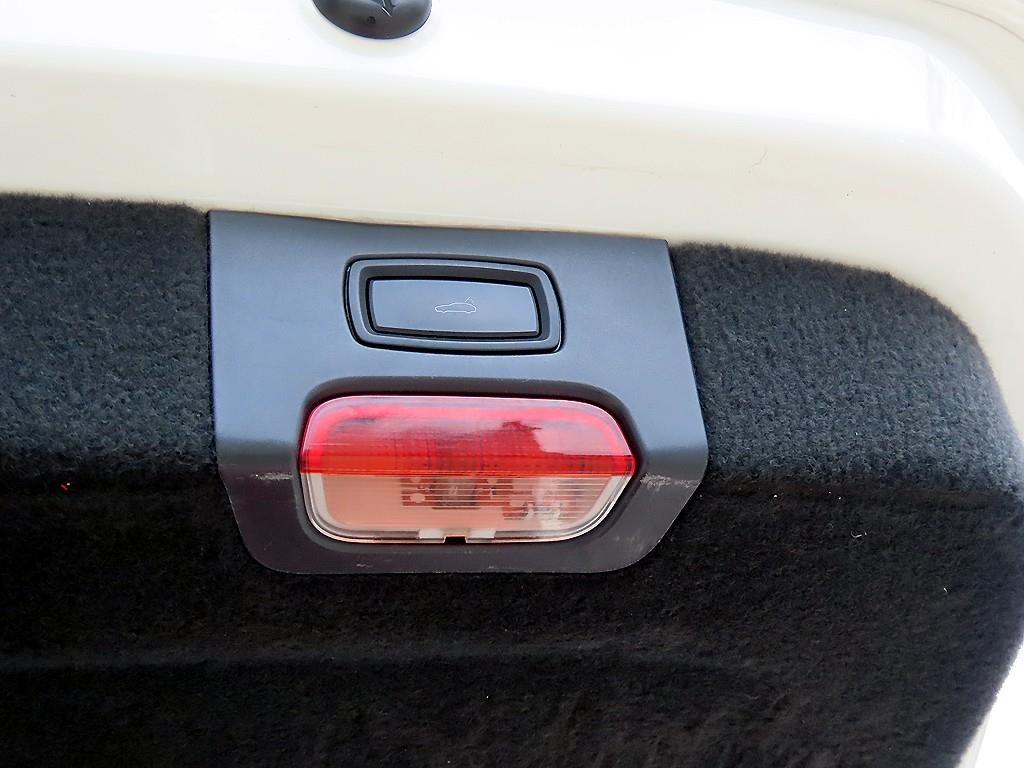 Porsche Cayenne — photo 16