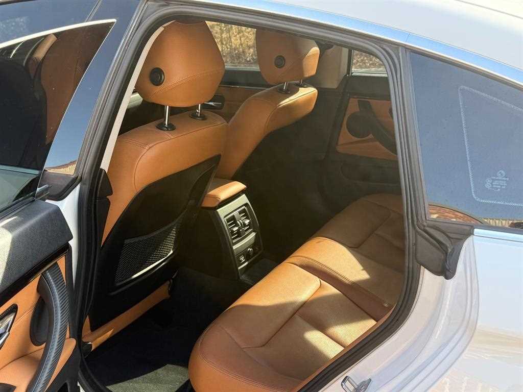 BMW 4-Series — photo 08