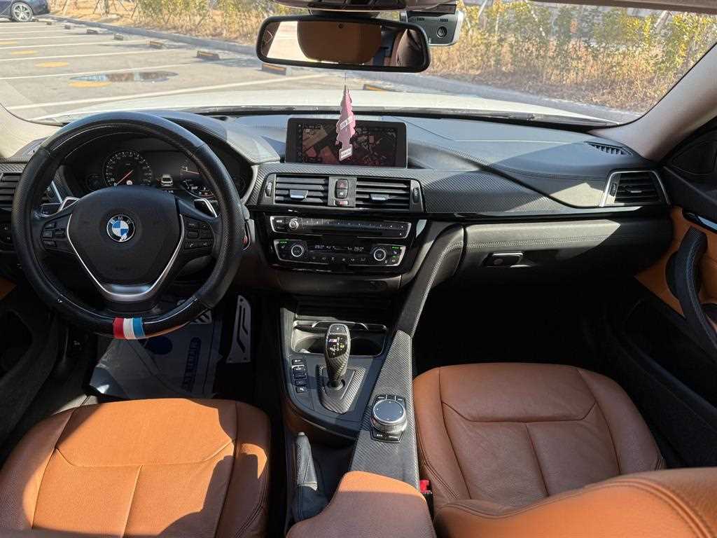 BMW 4-Series — photo 10