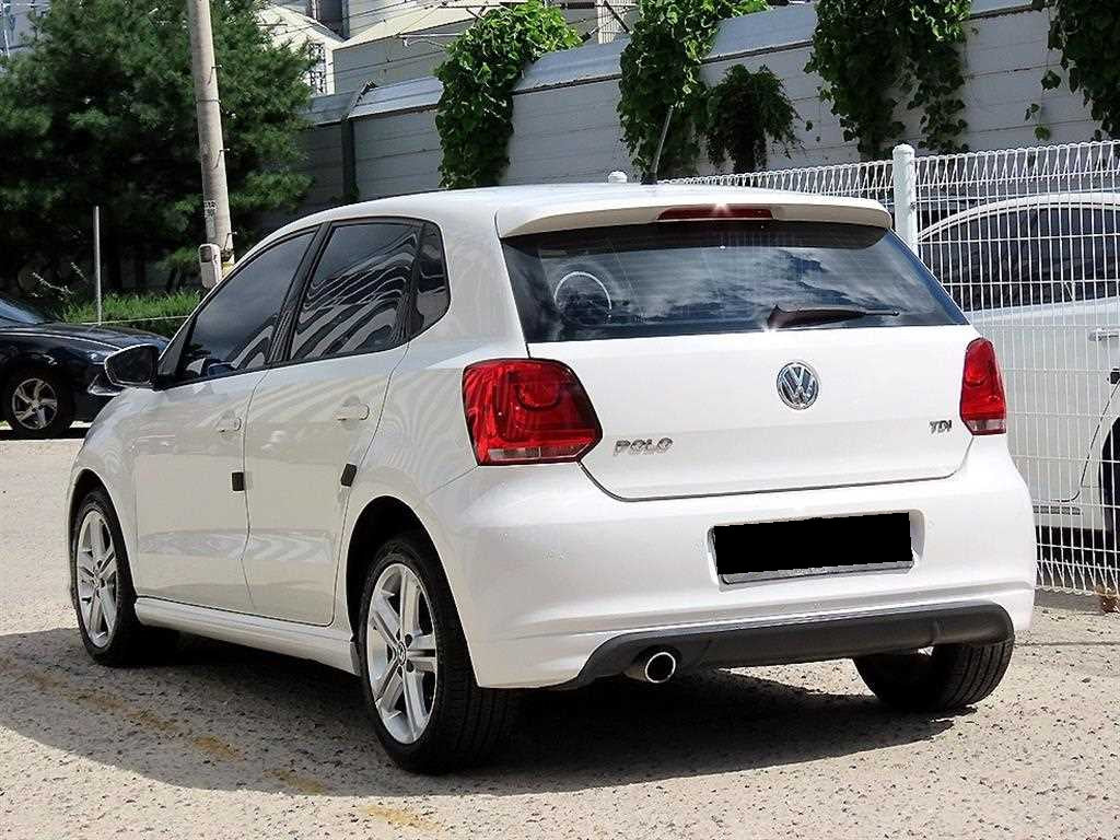 Volkswagen Polo — photo 03