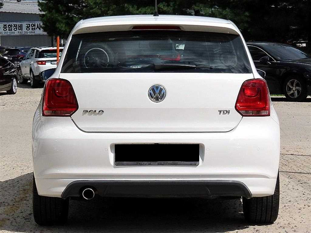 Volkswagen Polo — photo 04