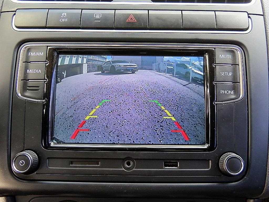 Volkswagen Polo — photo 14