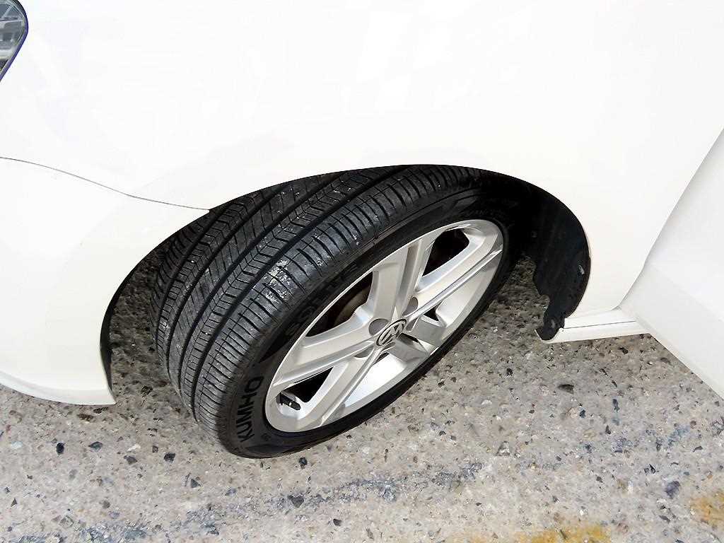 Volkswagen Polo — photo 17