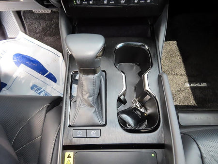 Lexus ES — photo 10