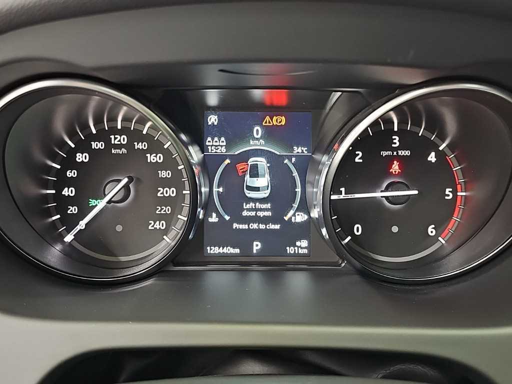 Land Rover Discovery Sport — photo 06