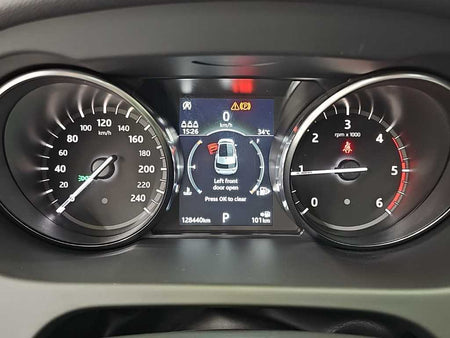Land Rover Discovery Sport — photo 06