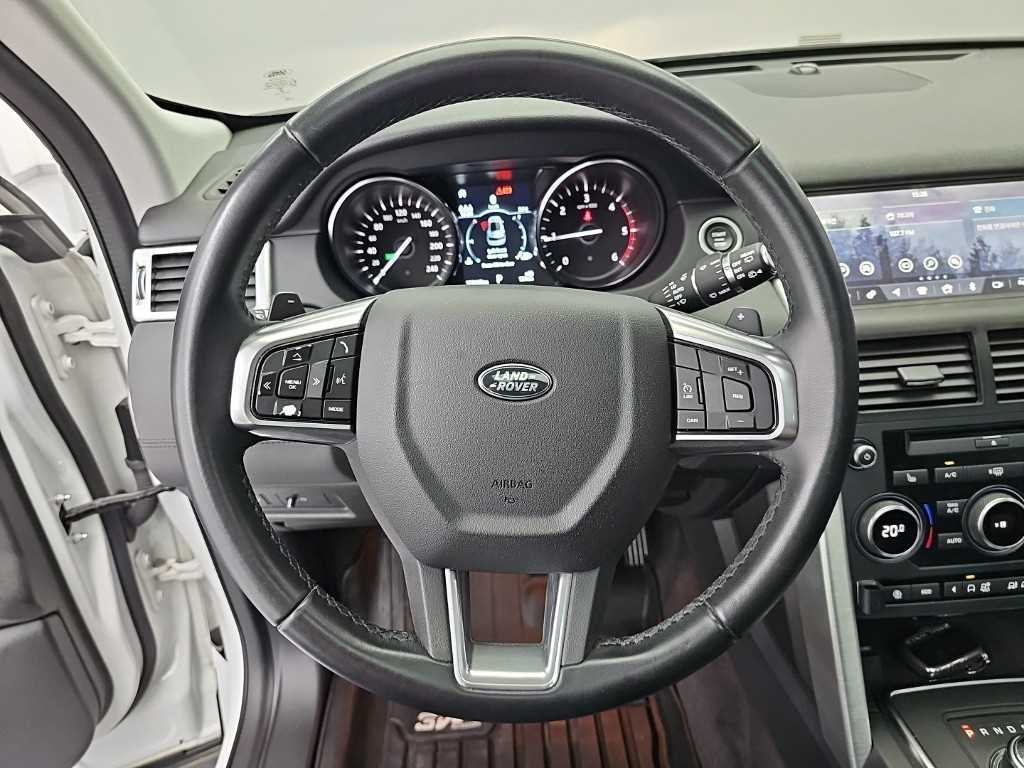 Land Rover Discovery Sport — photo 09