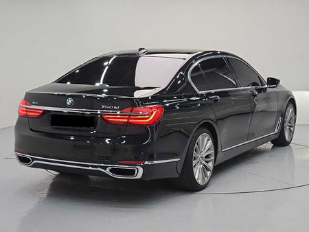 BMW 7-Series — photo 04