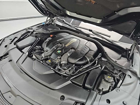 BMW 7-Series — photo 05