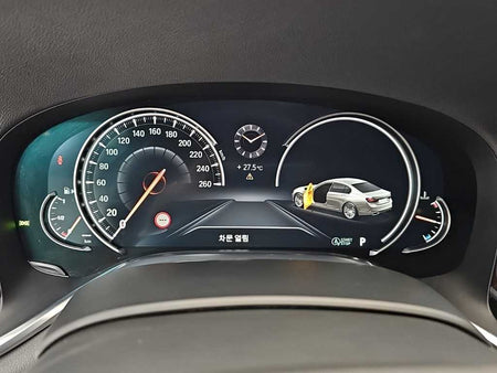 BMW 7-Series — photo 06