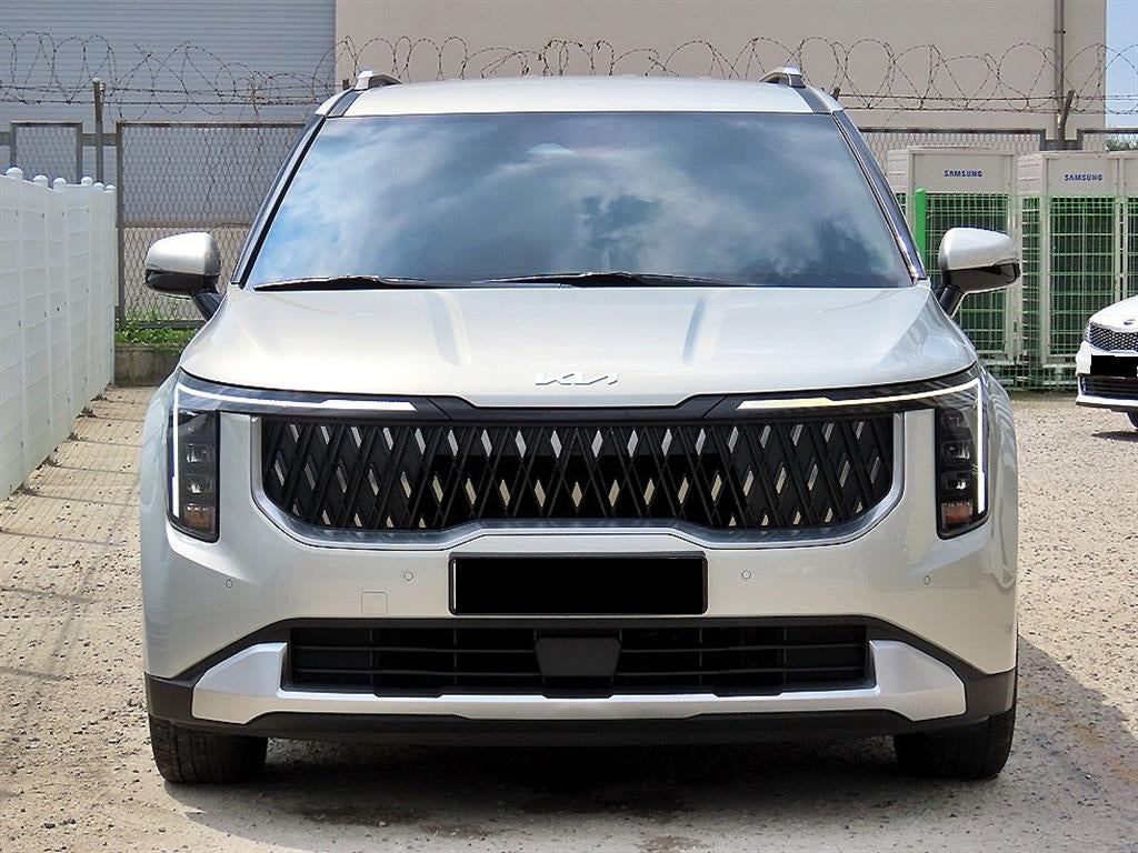 Kia Carnival — photo 01