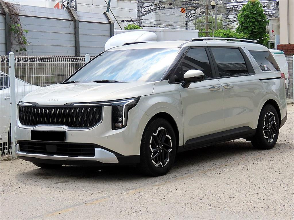 Kia Carnival — photo 02