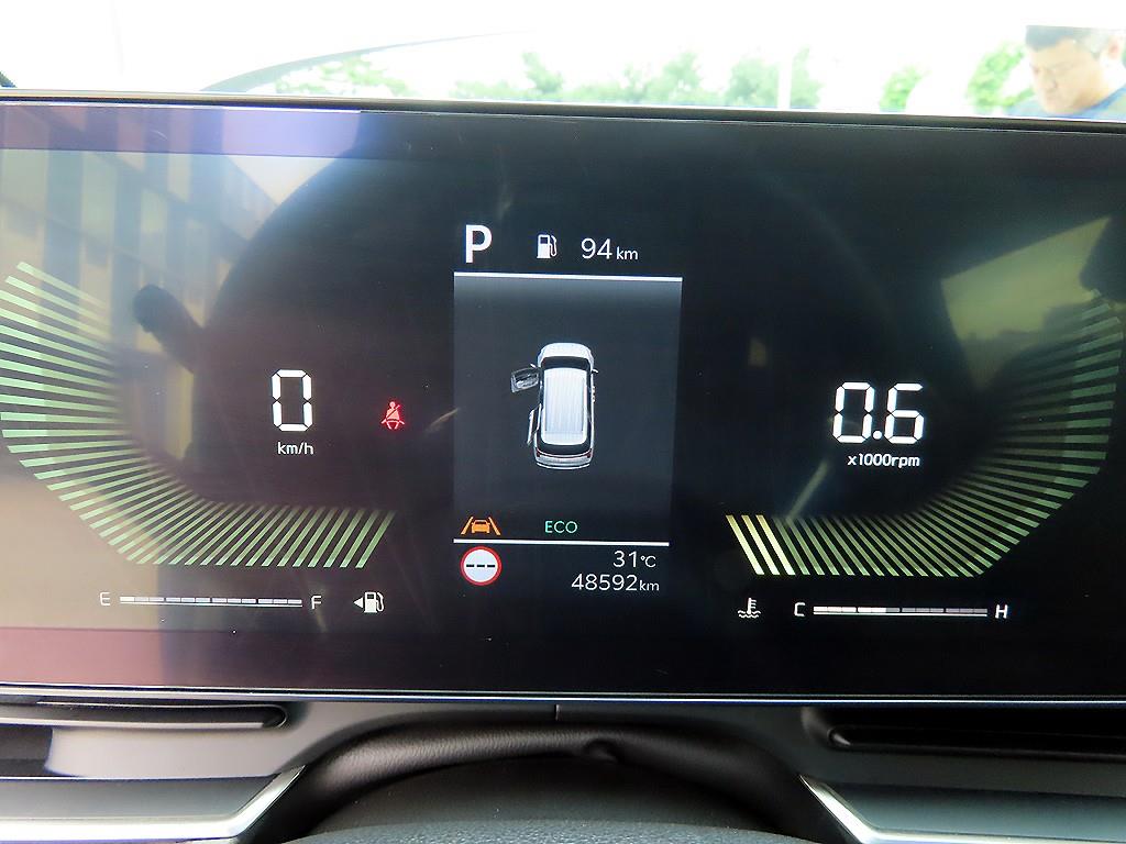 Kia Carnival — photo 10