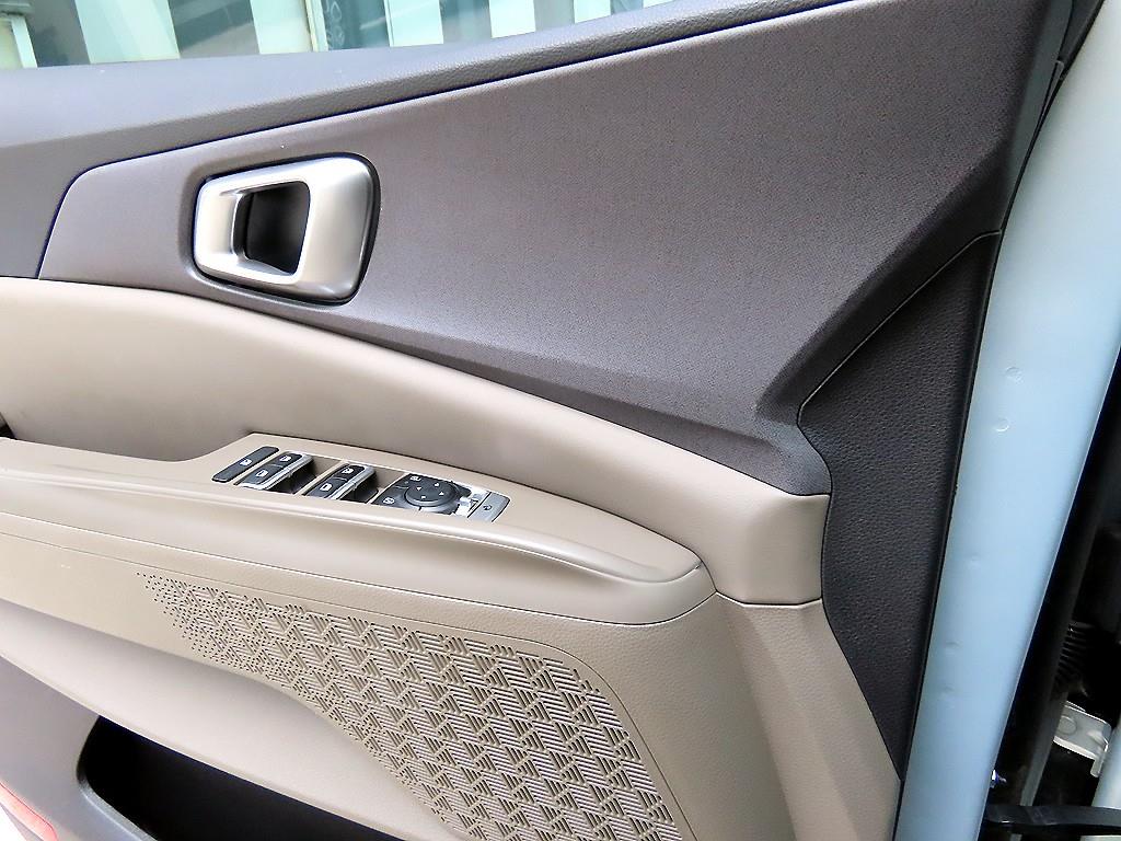 Kia Carnival — photo 12