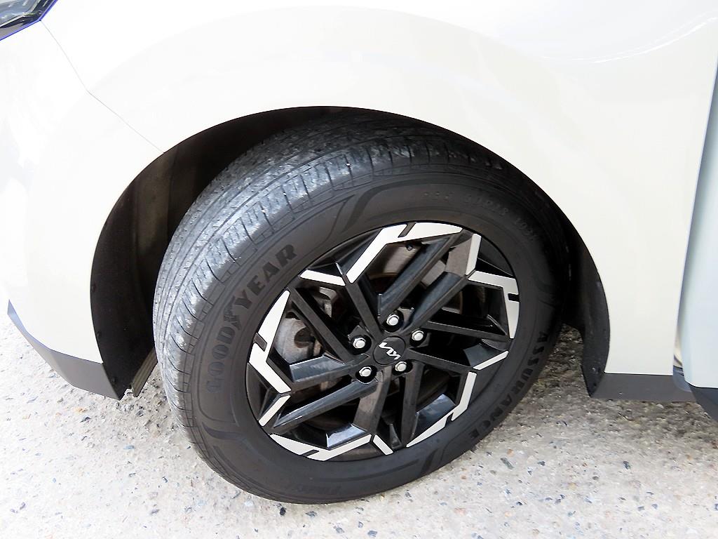 Kia Carnival — photo 20