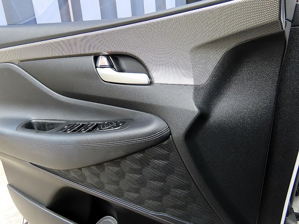 Hyundai Santafe — photo 11