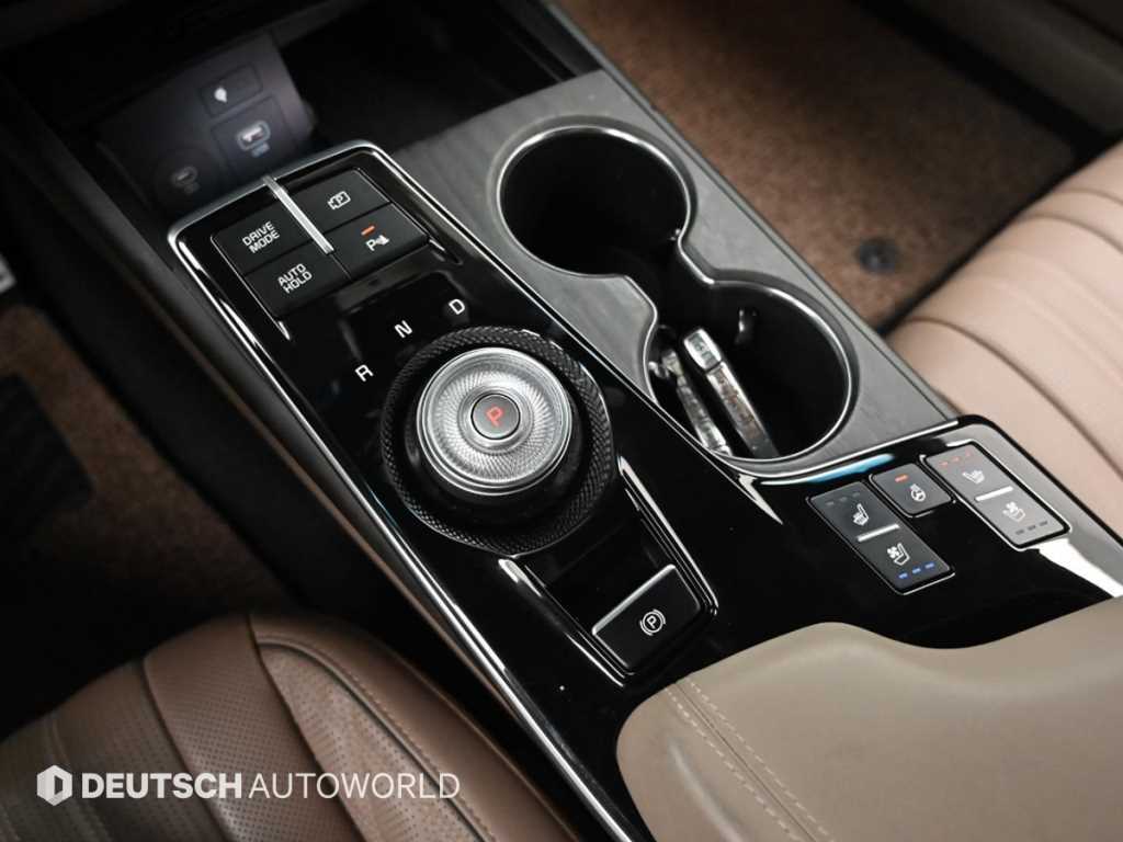 Kia K8 — photo 09