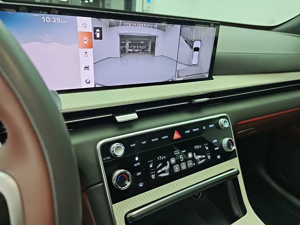 Genesis GV80 — photo 10