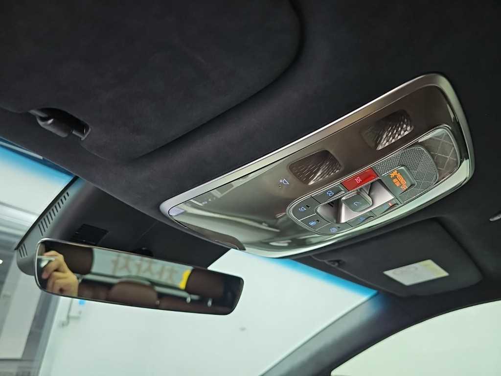 Genesis GV80 — photo 18