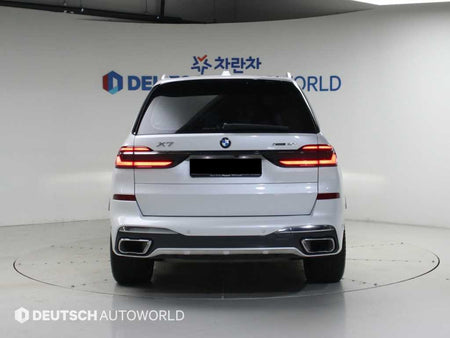 BMW X7 — photo 04