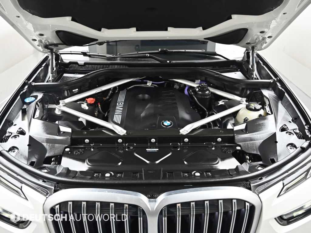BMW X7 — photo 06