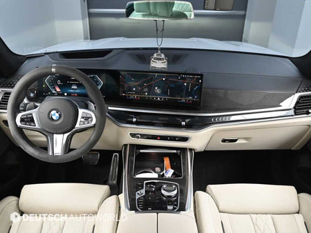 BMW X7 — photo 07