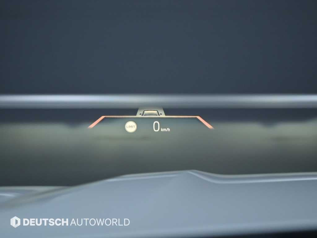 BMW X7 — photo 17