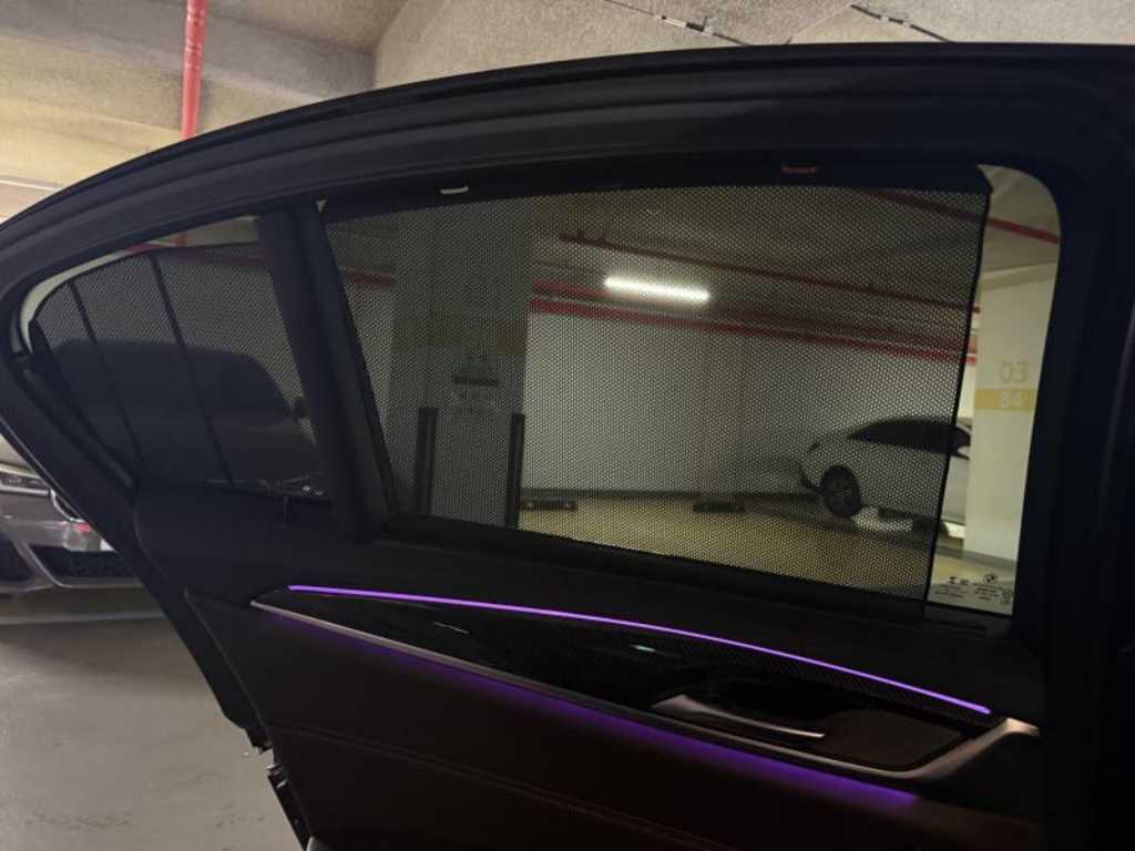 BMW 5-Series — photo 18
