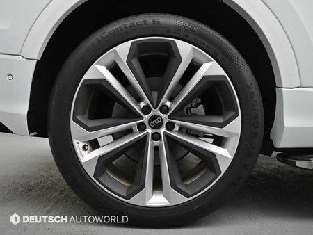 Audi Q8 — photo 05