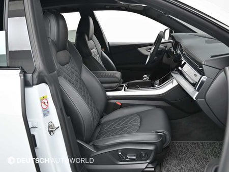 Audi Q8 — photo 10