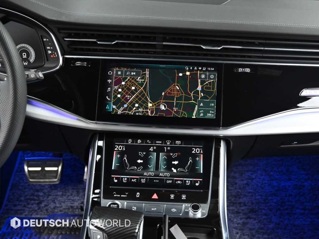 Audi Q8 — photo 14