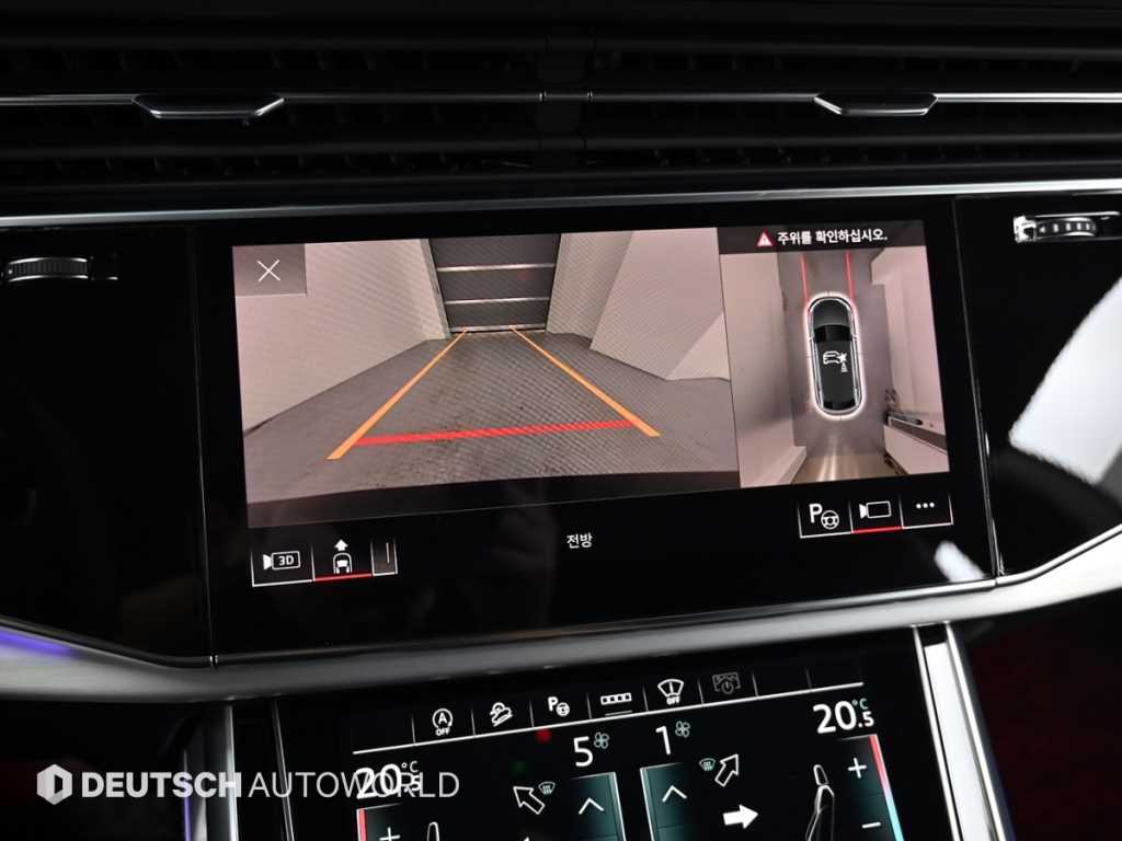 Audi Q8 — photo 15