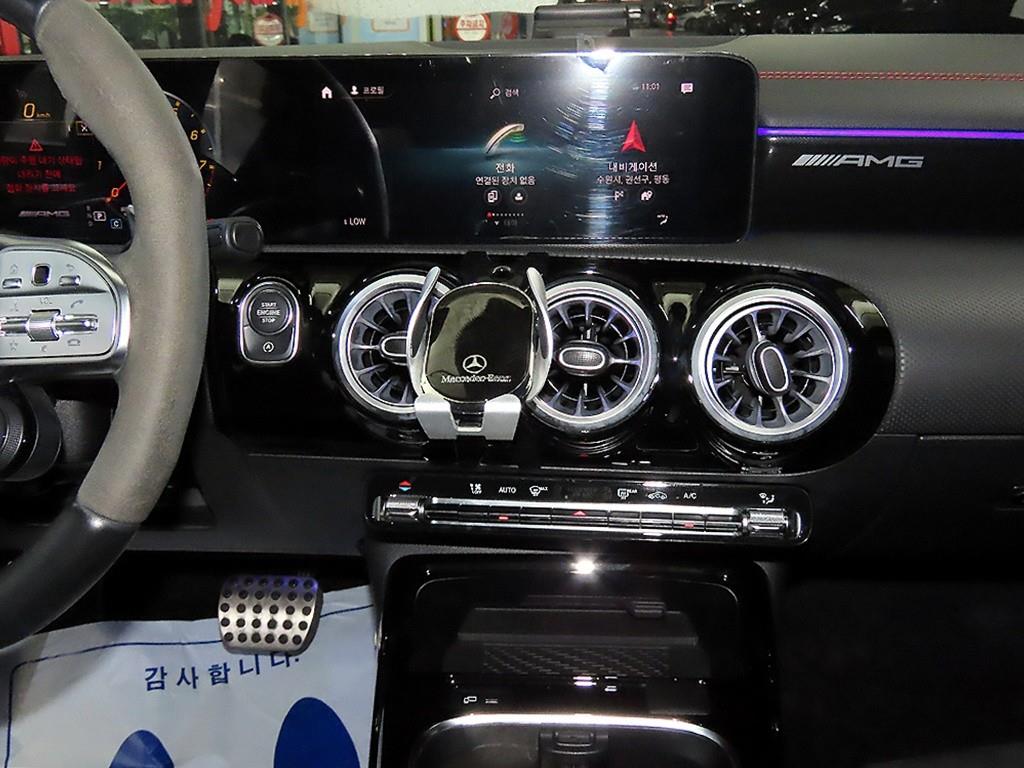 Mercedes-Benz CLA-Class — photo 11