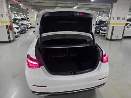 Mercedes-Benz C-Class — photo 07