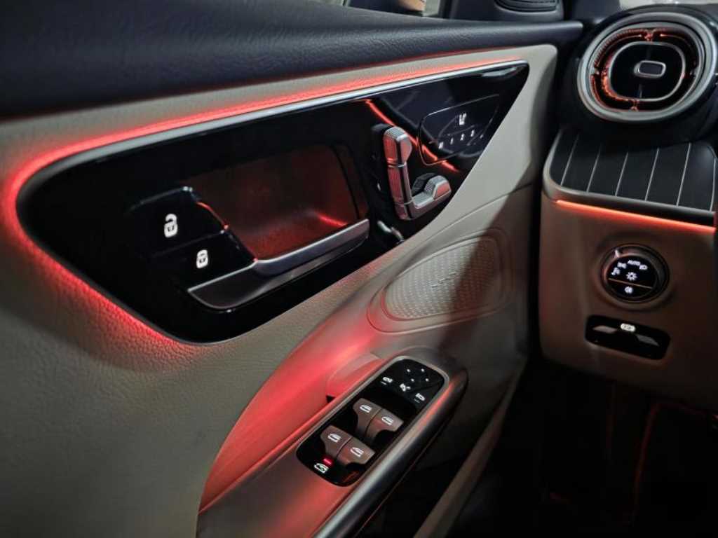 Mercedes-Benz C-Class — photo 14