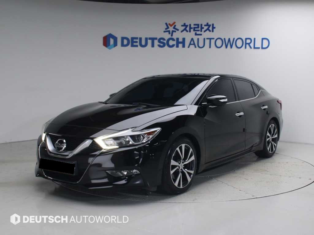 Nissan Maxima — photo 01