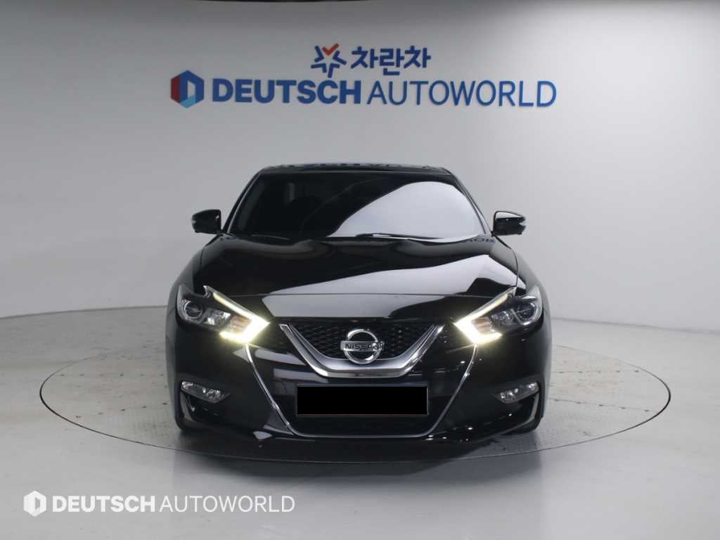 Nissan Maxima — photo 03