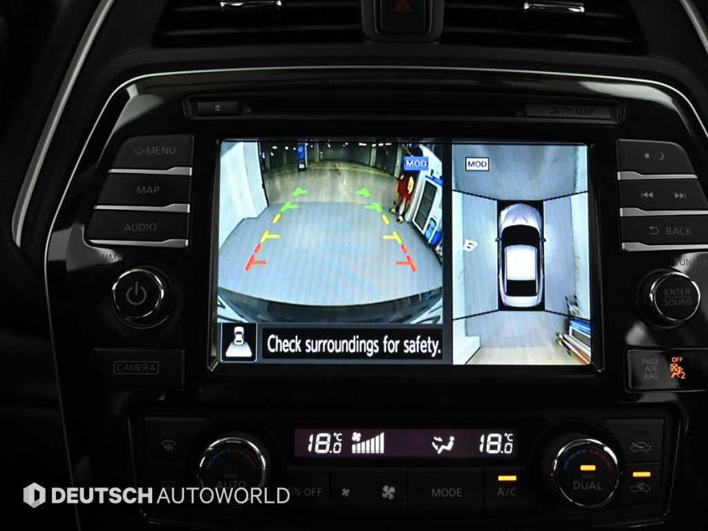 Nissan Maxima — photo 15