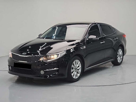 Kia K5 — photo 01