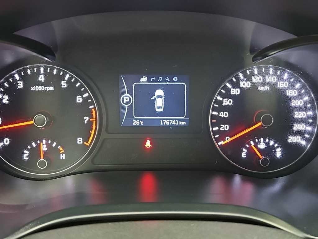 Kia K5 — photo 06