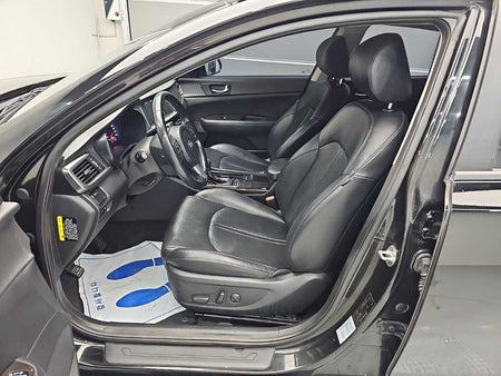 Kia K5 — photo 11