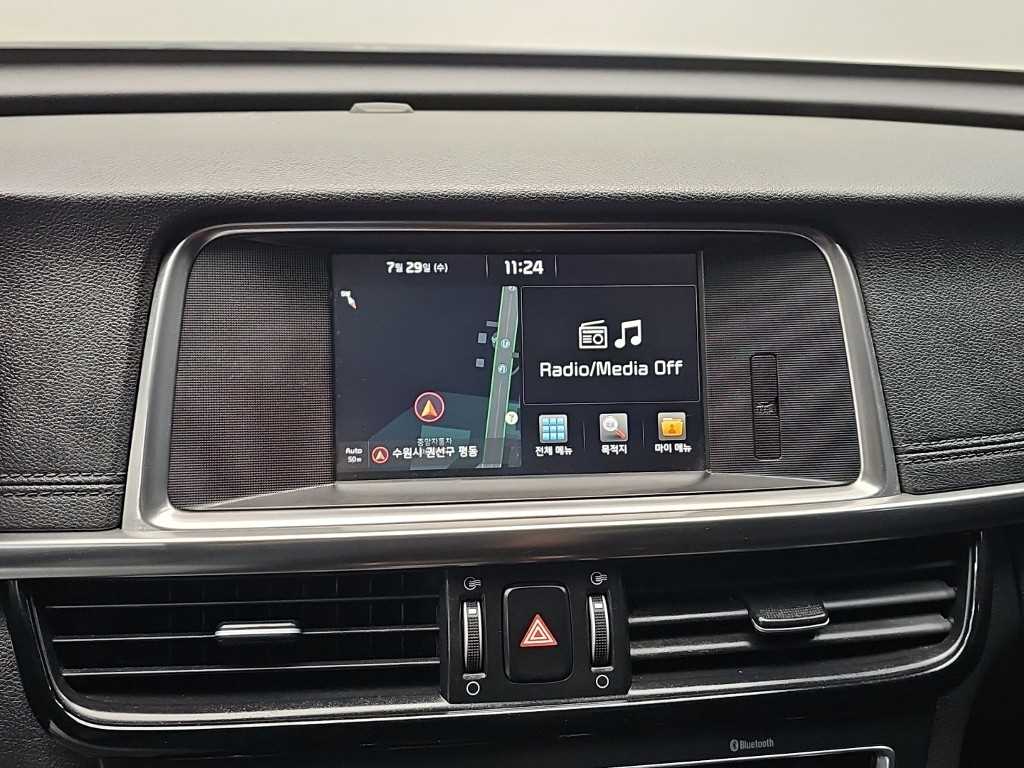 Kia K5 — photo 13