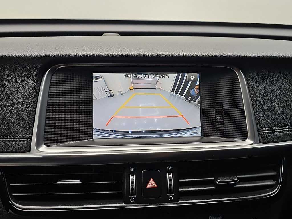 Kia K5 — photo 14